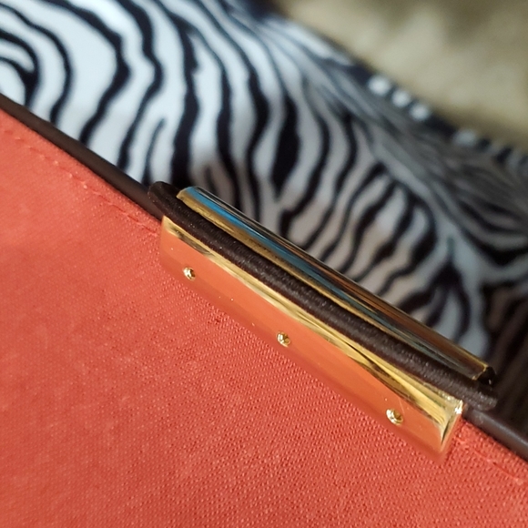 LOUIS VUITTON DAMIER PRINT MESSENGER BAG BAND NEW!!! NEVER USED!! - Picture 10 of 13